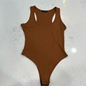 Prettylittlething brown bodysuit NWOT